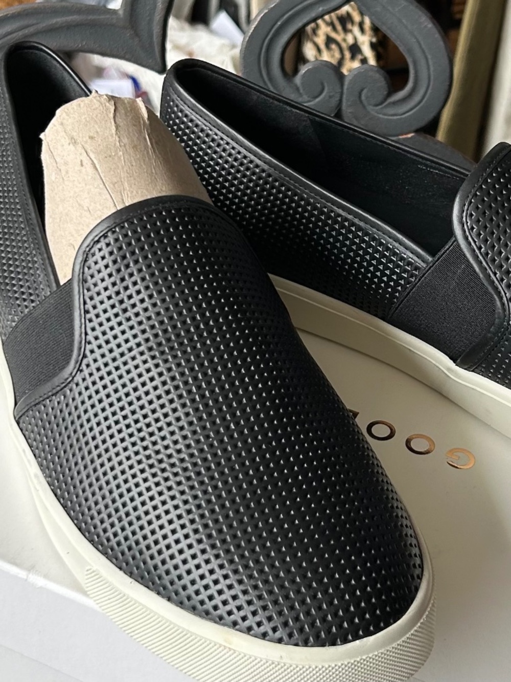 Men's NWT Slip On Vince Camuto Black Size 12